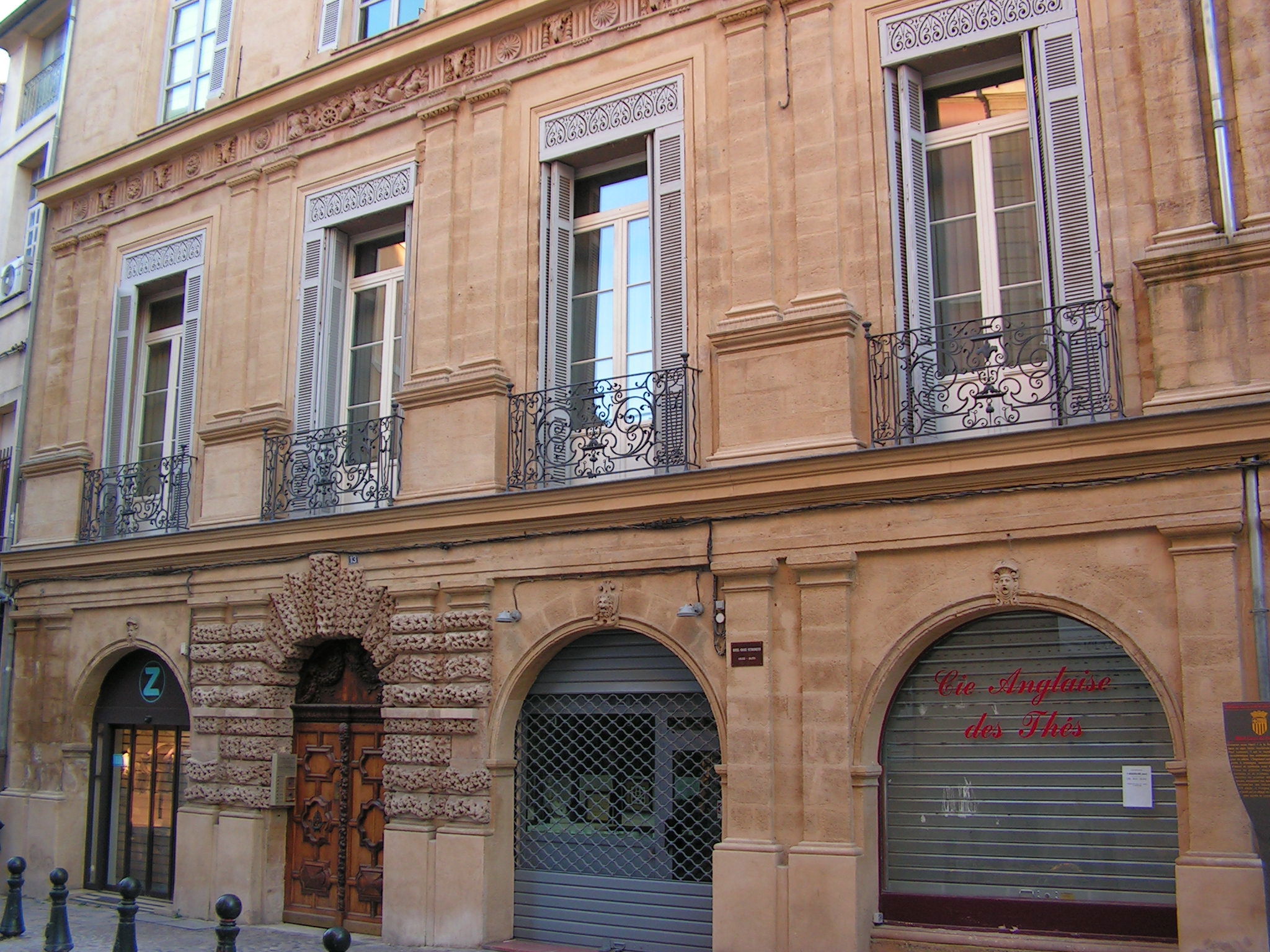 Hotel Croze de Peyronetti, Aix en Provence, Francia, por Robin DI LORETO