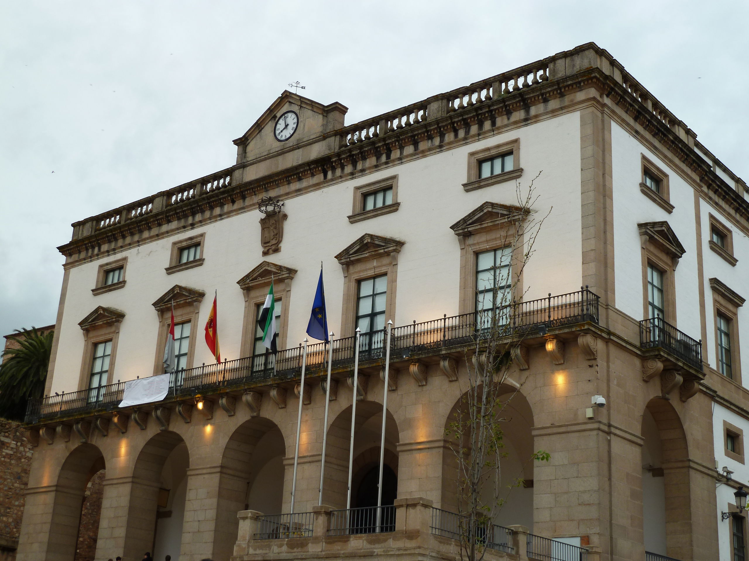 Ayuntamiento y Plaza Mayor, por Marina
