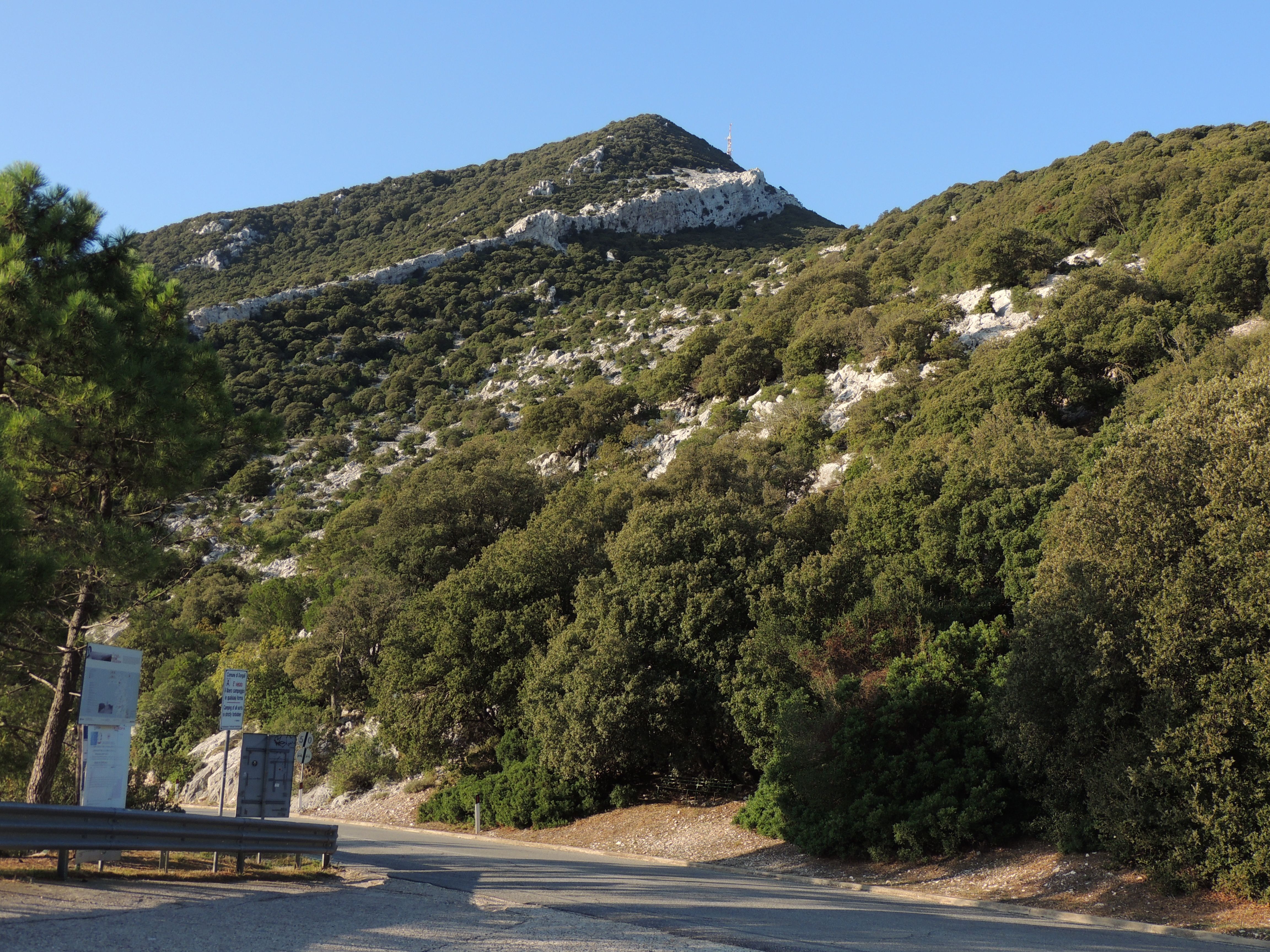 Carreteras en Cerdeña: un viaje por paisajes inolvidables y auténticos