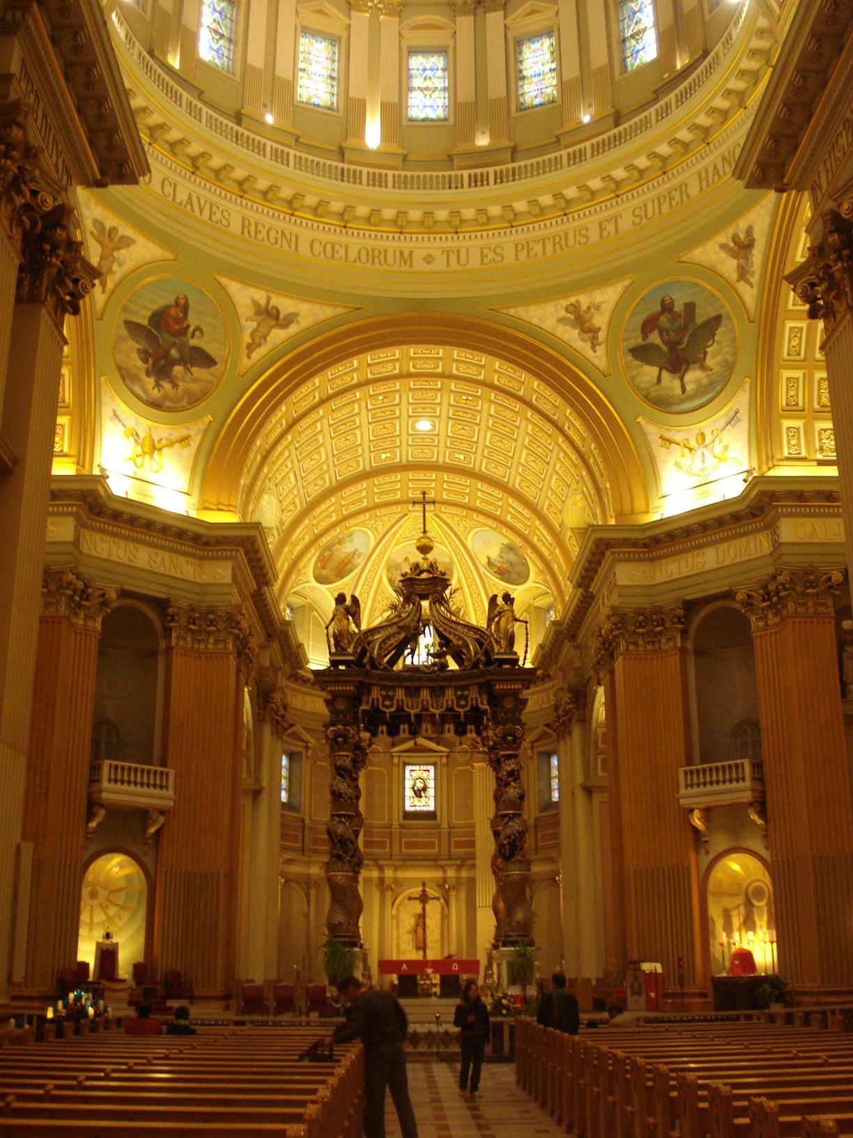 Catedral de Marie-Reine-du-Monde, por Luciana Moraes