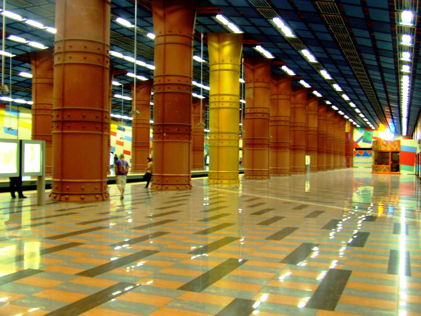 Estación de Metro de Olaias, por casakika
