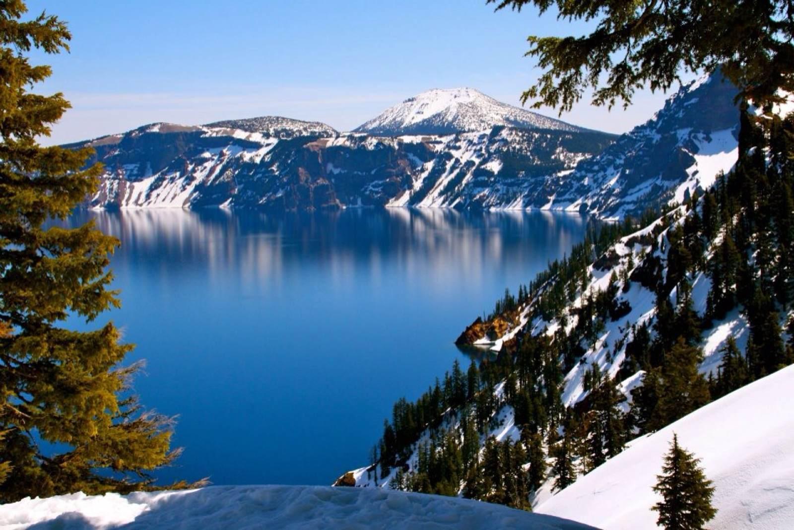 Crater Lake, por Maria Camila Bermudez