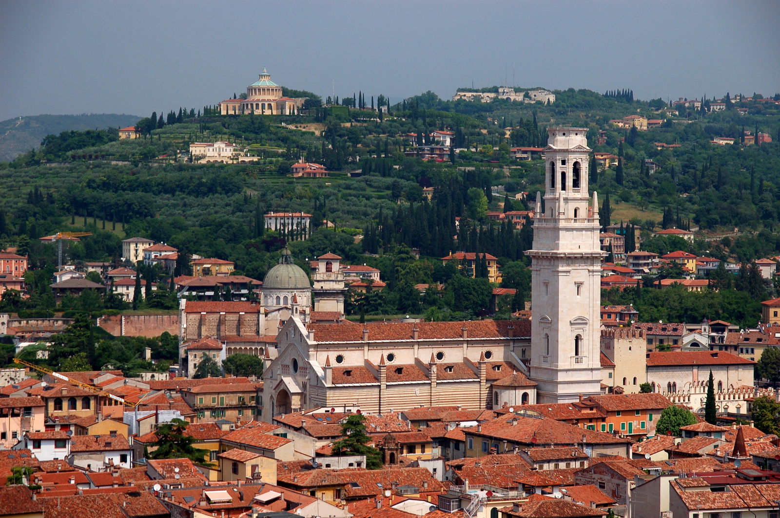 Palacios en Verona: descubre la historia y belleza de la ciudad eterna