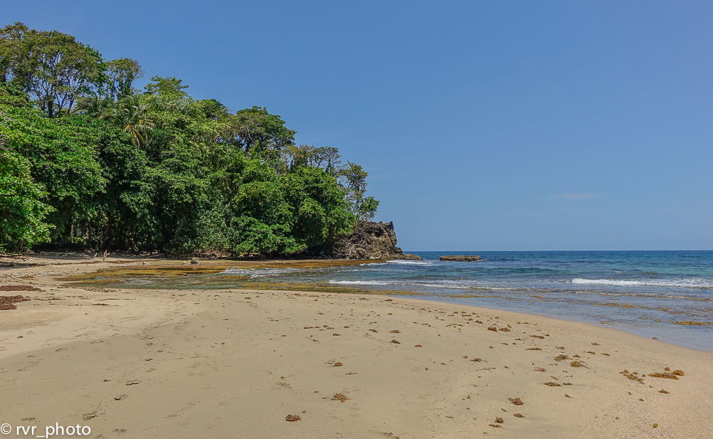 Playa de Cocles, por Rafael Vilches