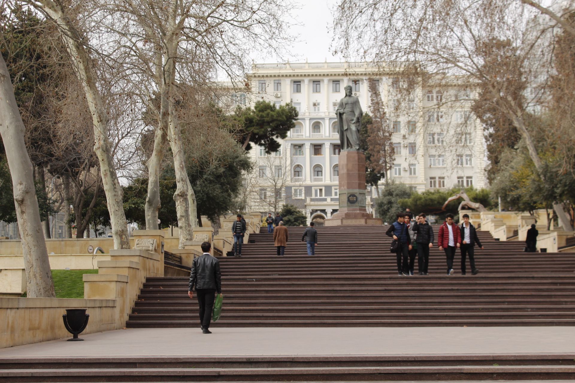 Parque Nizami, por Sebastian Muñoz