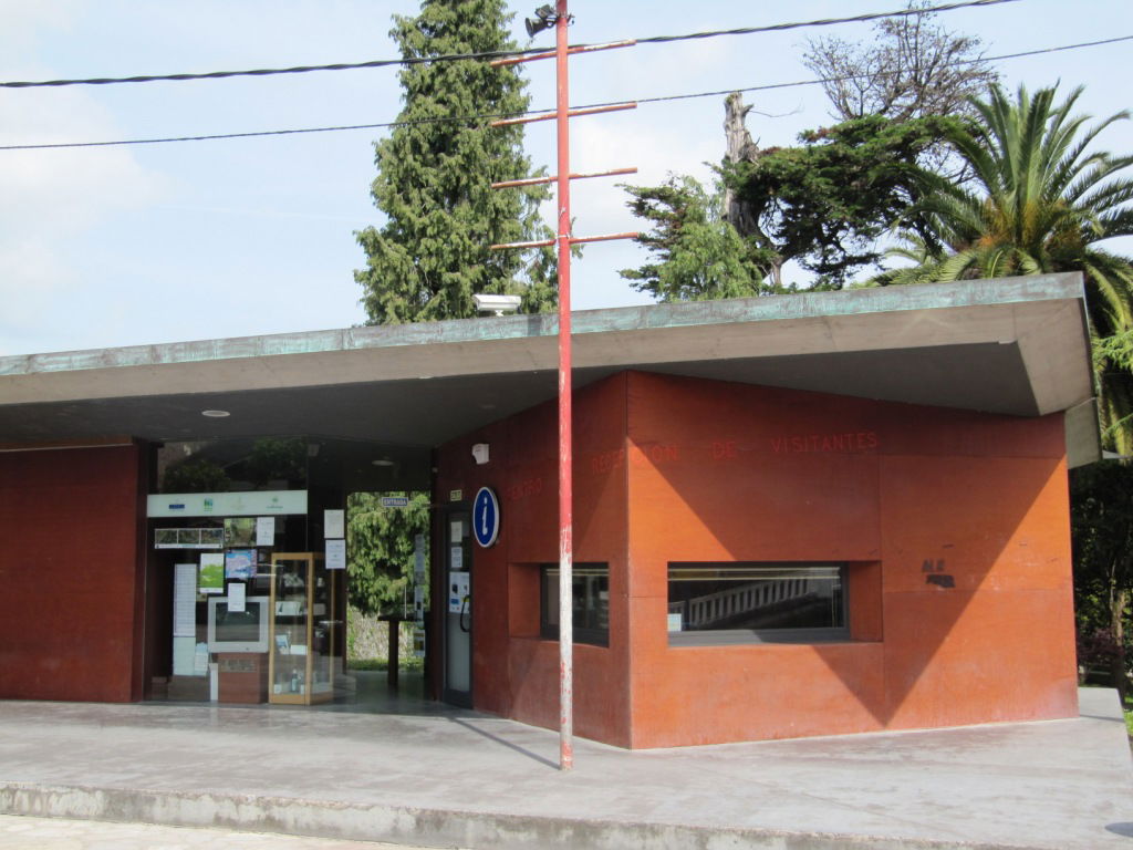 Centro de Recepción de Visitantes de Colunga, por Lala