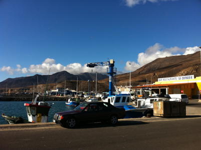 Um Jogo De Xadrez Estabelecido Fora De Um Hotel Em Morro Jable,  Fuerteventura. Fotos, retratos, imágenes y fotografía de archivo libres de  derecho. Image 89778329