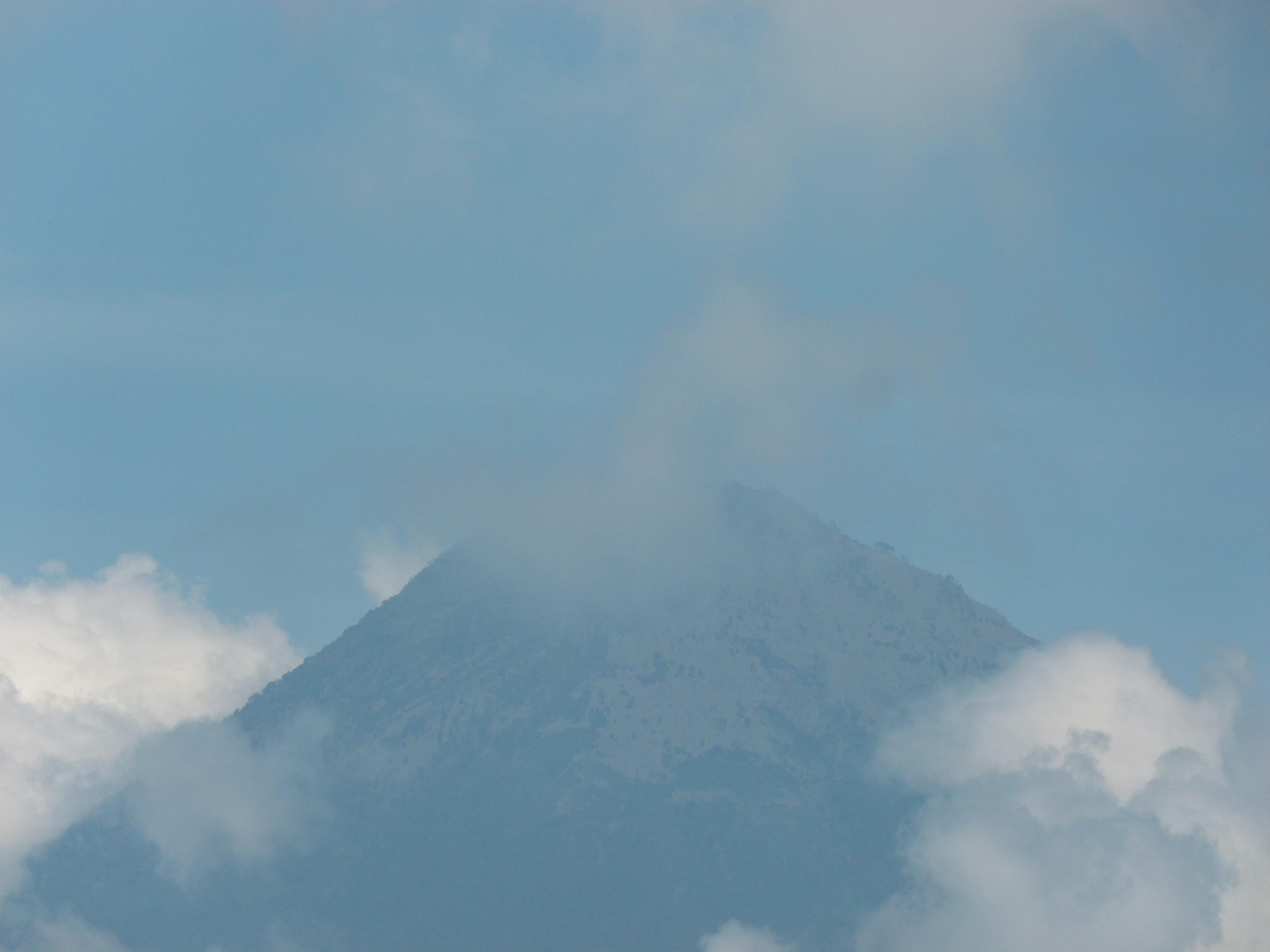 Subida al Volcan Pacaya, por E.Sonia Requejo Salces