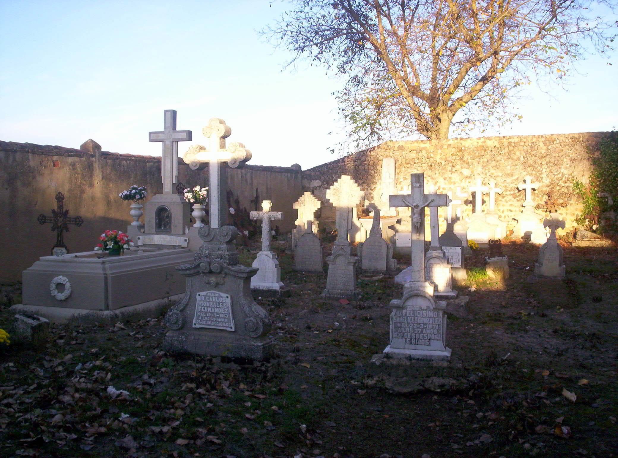 Monasterio de Santa María de Sandoval, por Lala