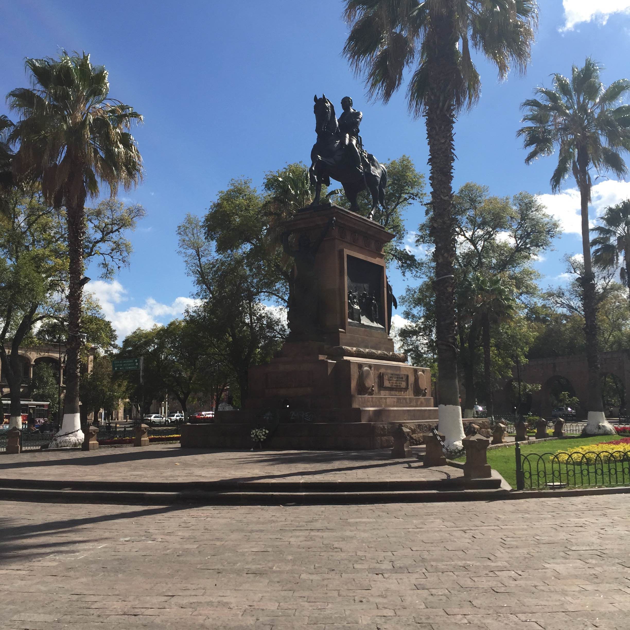 Estatua Ecuestre de Morelos, por Brenda