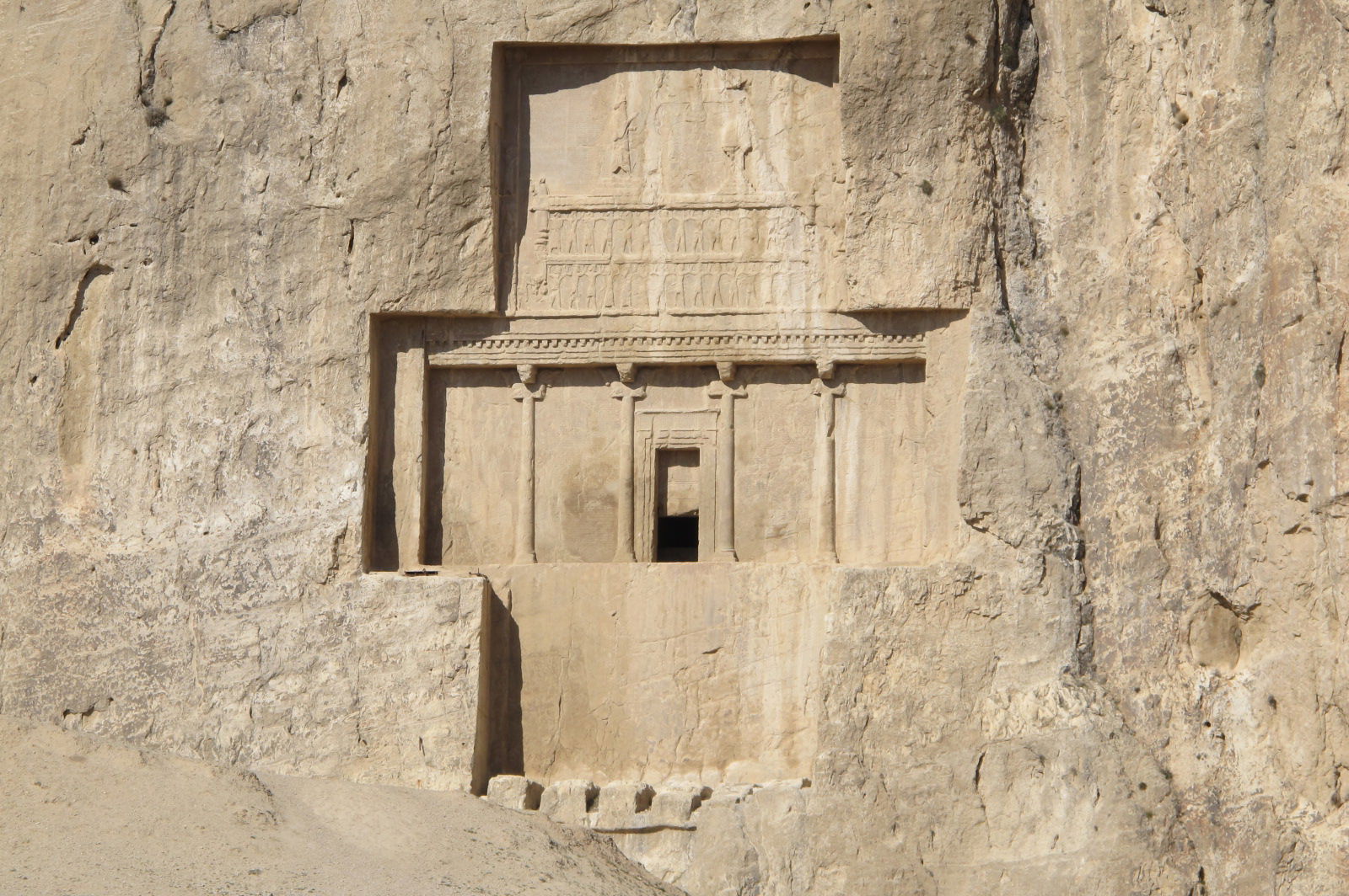 Naqsh-e Rostam, por Narcisse