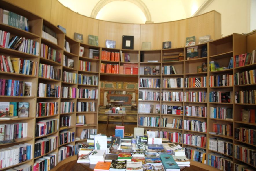 La librería grande de Santiago, por ANADEL