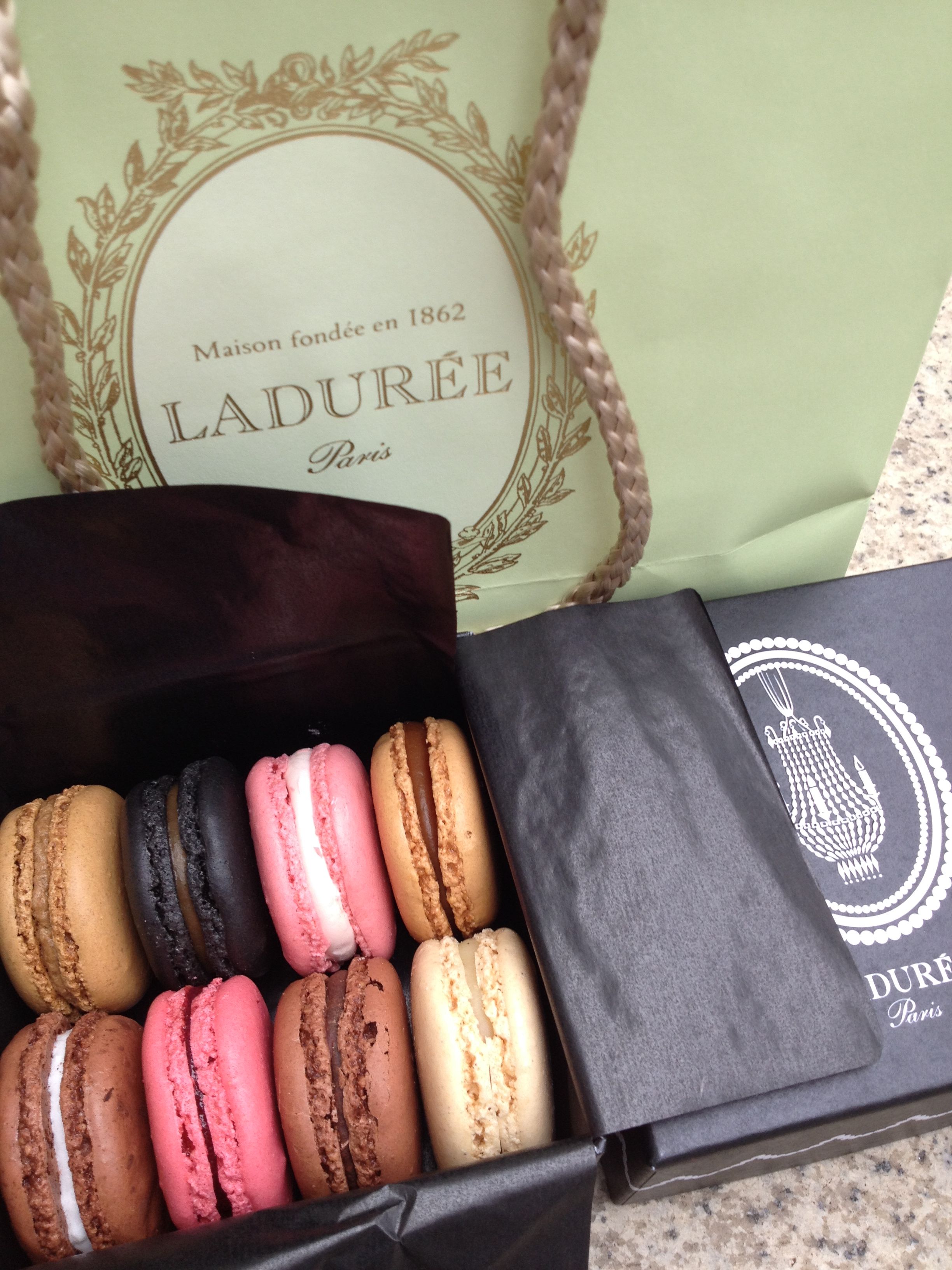 Ladurée Paris Champs Elysées, por Rita Talks