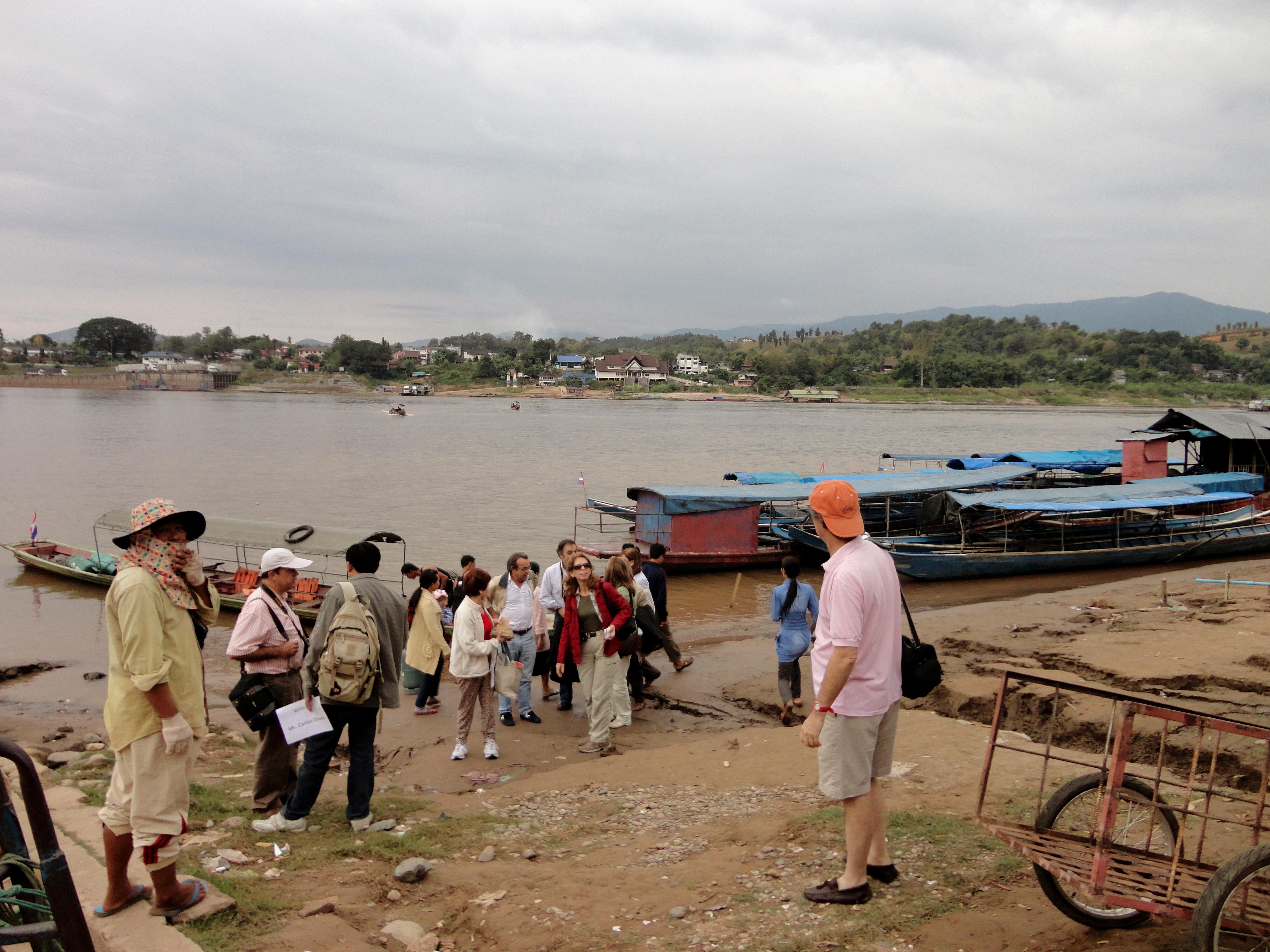 Ríos en Laos: un viaje por sus tesoros ocultos y paisajes vibrantes