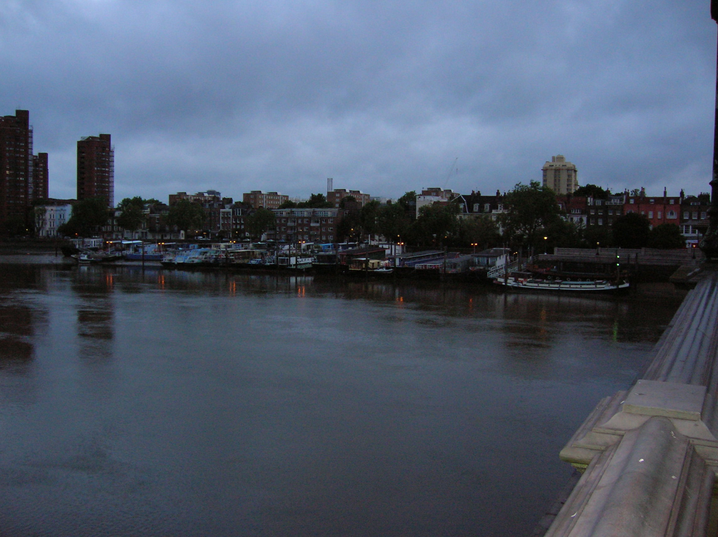 Battersea Bridge in London 1 reviews and 6 photos