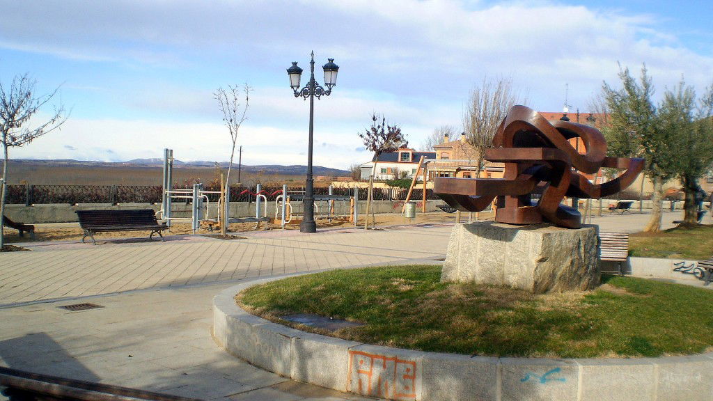 Escultura El Gran Lazo, por Lala