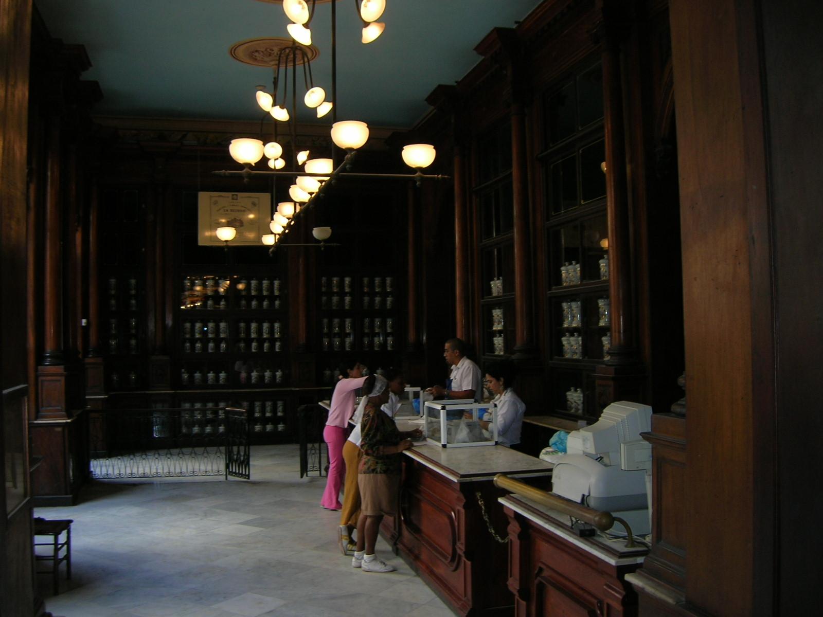 Museo Farmacia Habanera, por Guillermo C Hdez