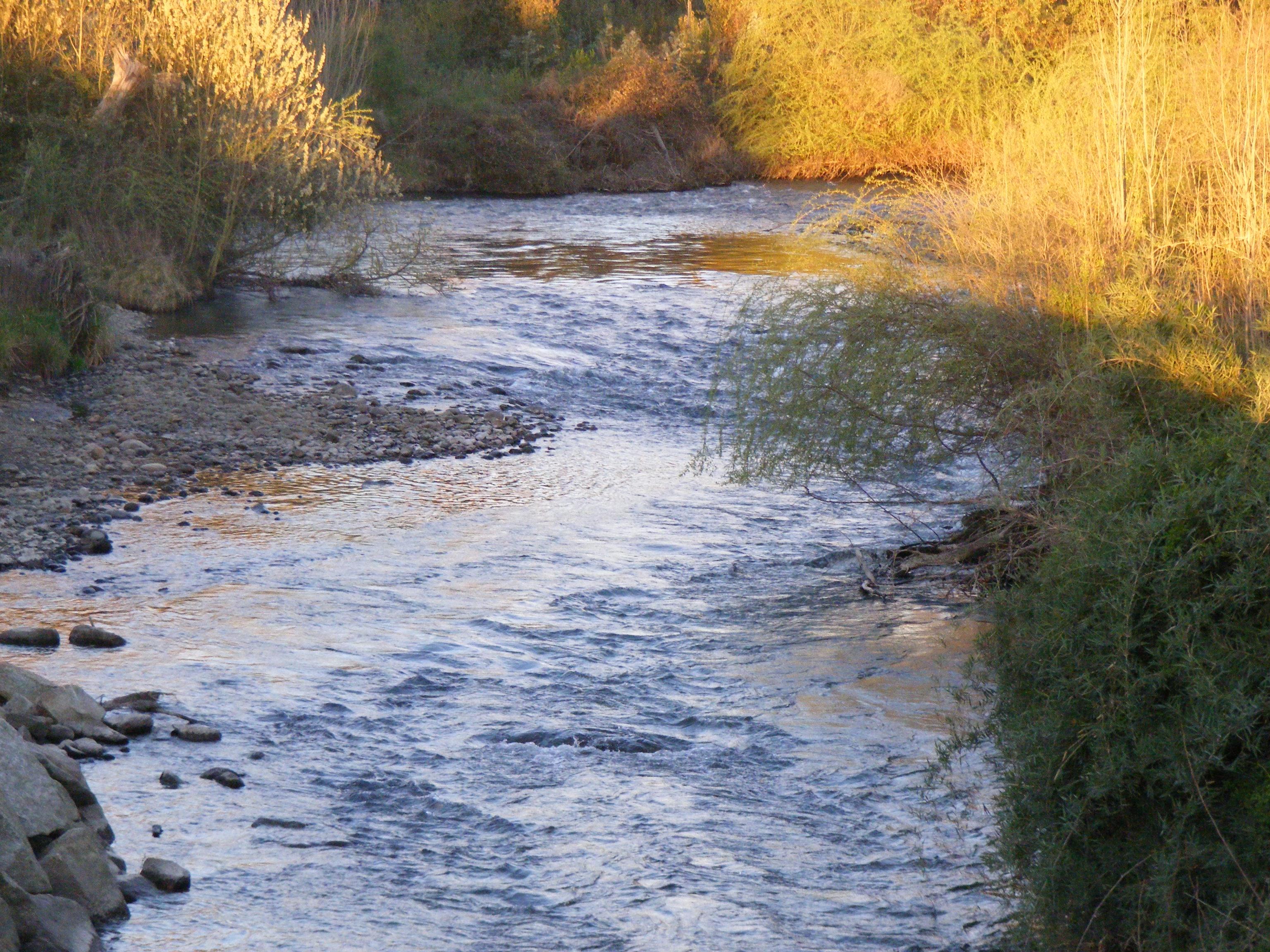 Río Huepil, por Karencita Parada