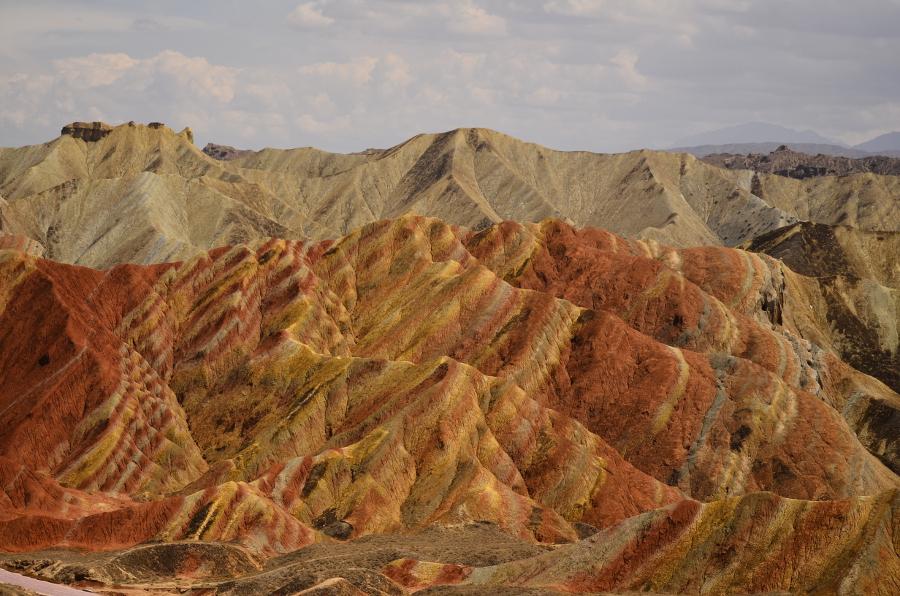 Le Montagne Colorate di Zhangye Danxia, por Angelo Zinna