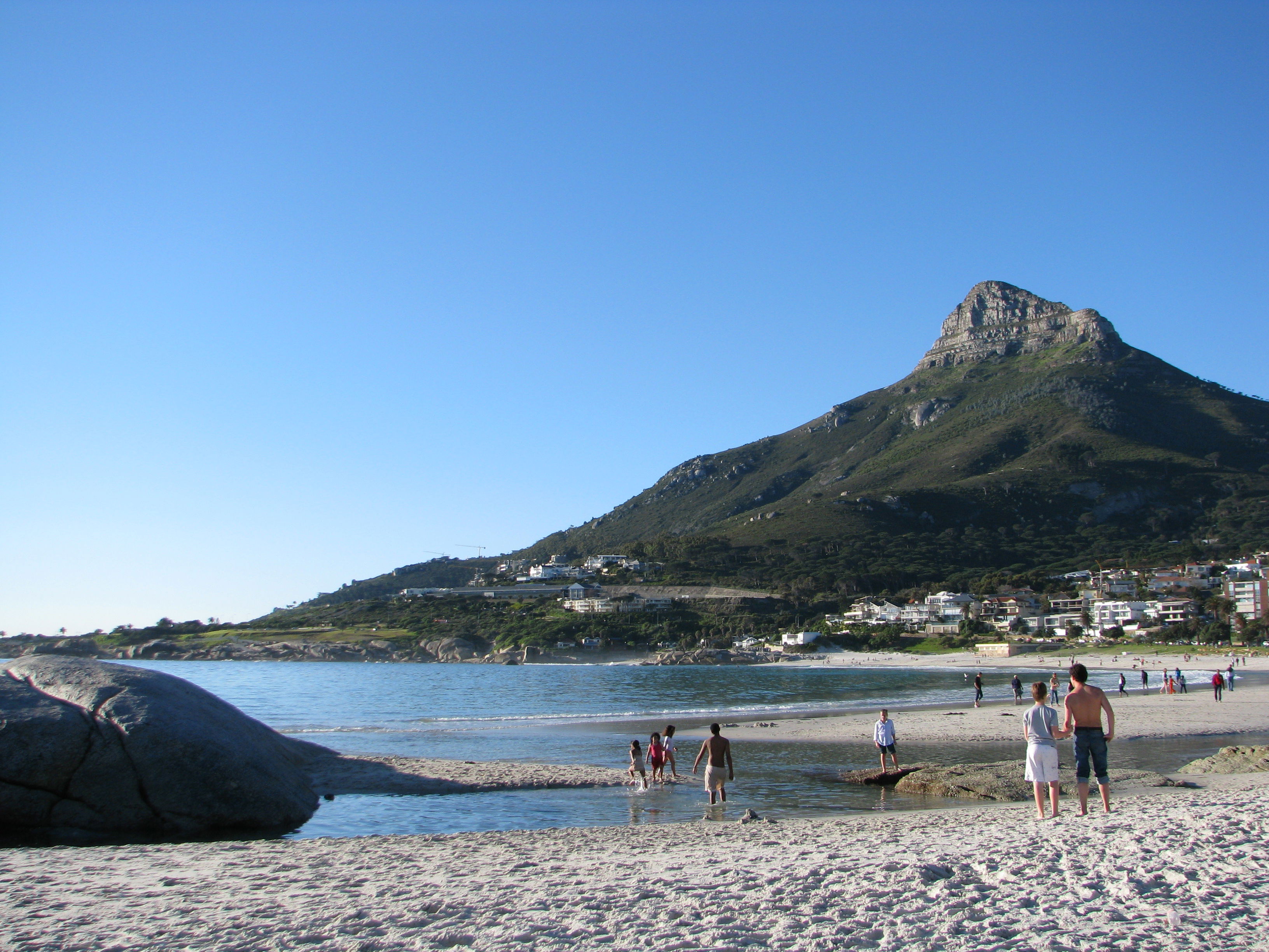 Playa de Camps Bay, por Capuccino