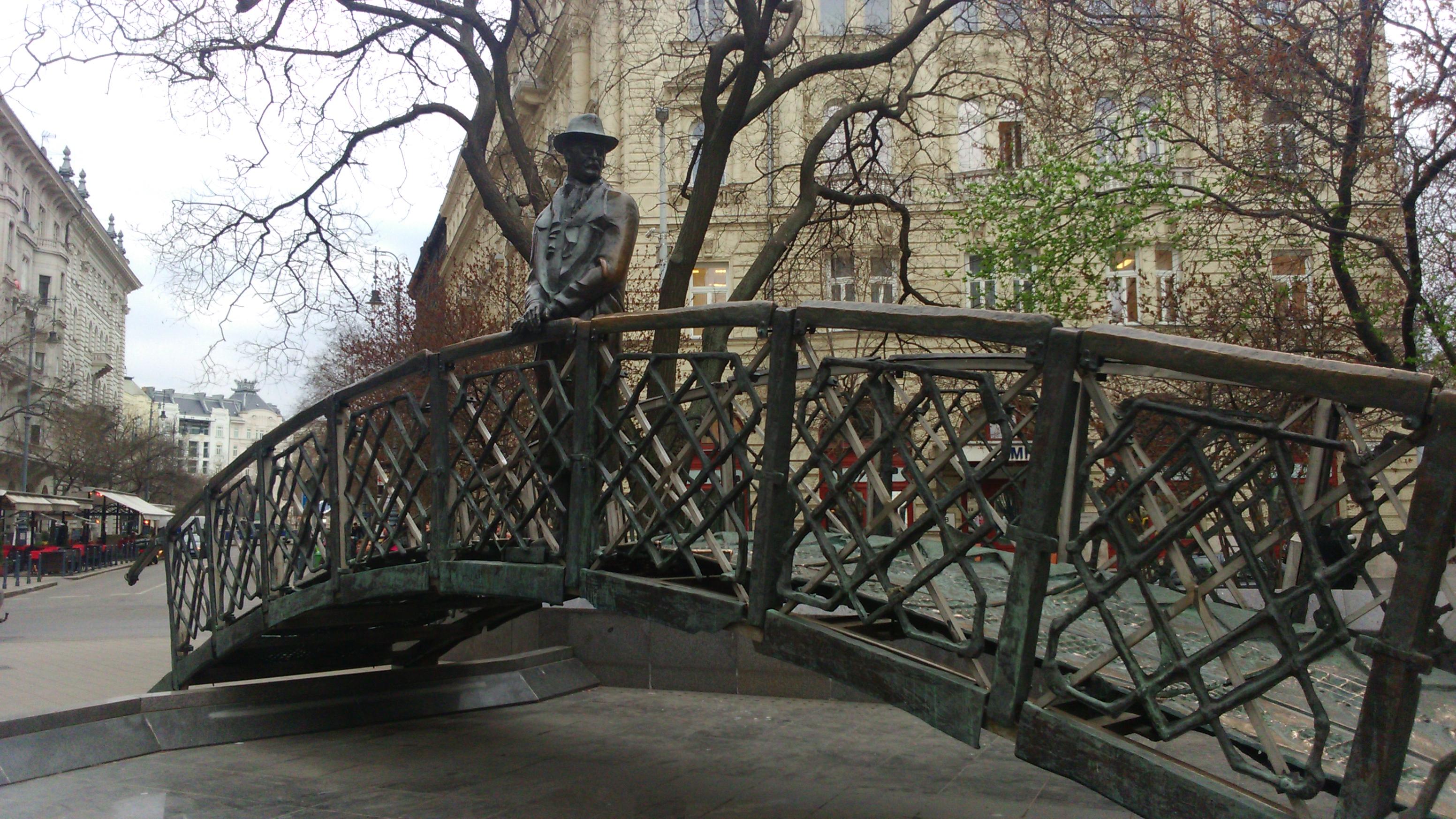 Monumento a Imre Nagy, por María José Morr
