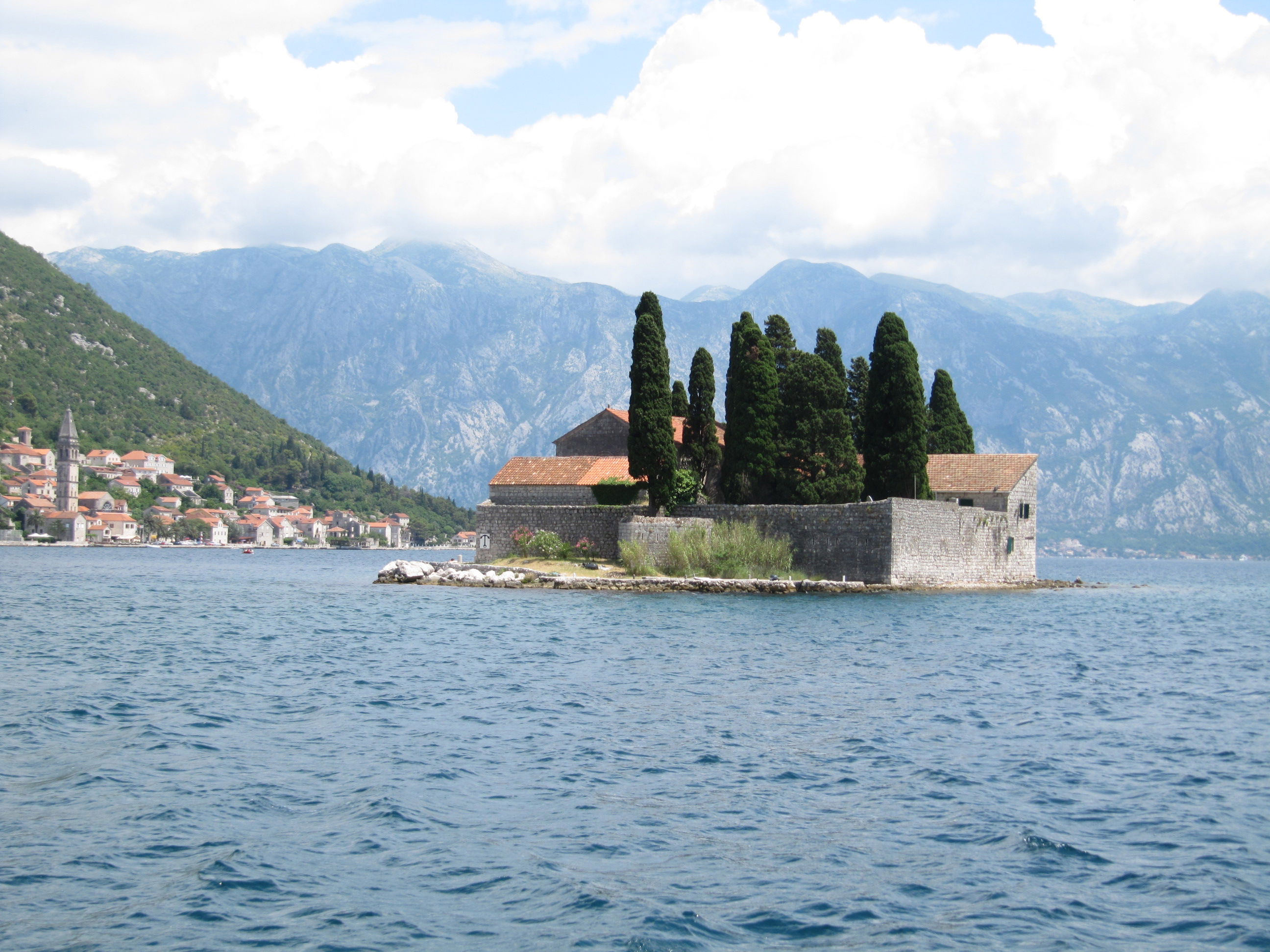 Islote de Sveti Dorde en Perast, por Héctor mibauldeblogs.com