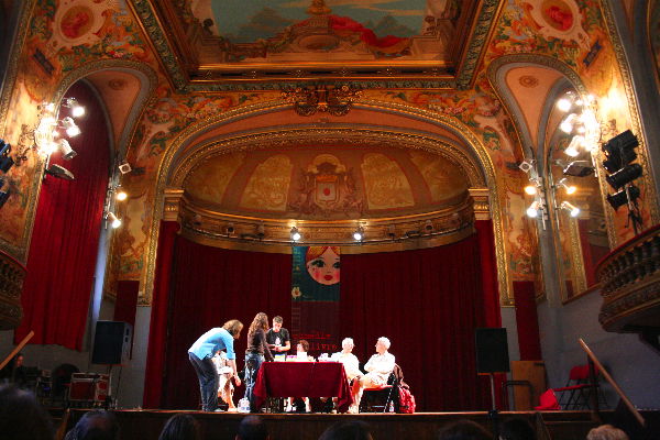 Entrada lateral de la opera, por Antoine D'Audigier