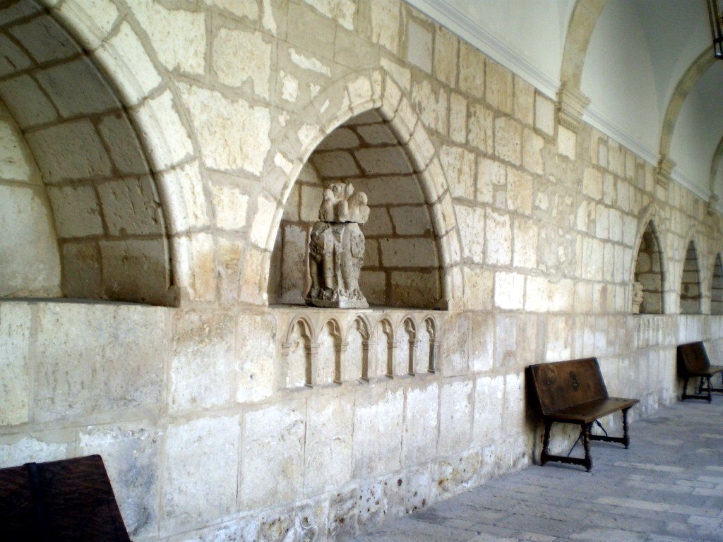 Claustros (Monasterio de La Santa Espina), por Lala