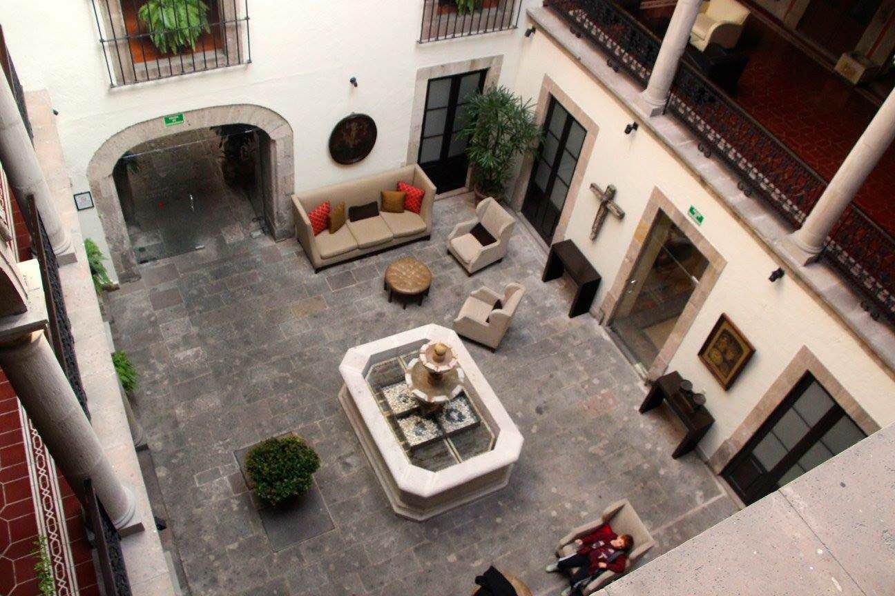 Hotel Mision Catedral Morelia, por Diana Patricia Montemayor Flores