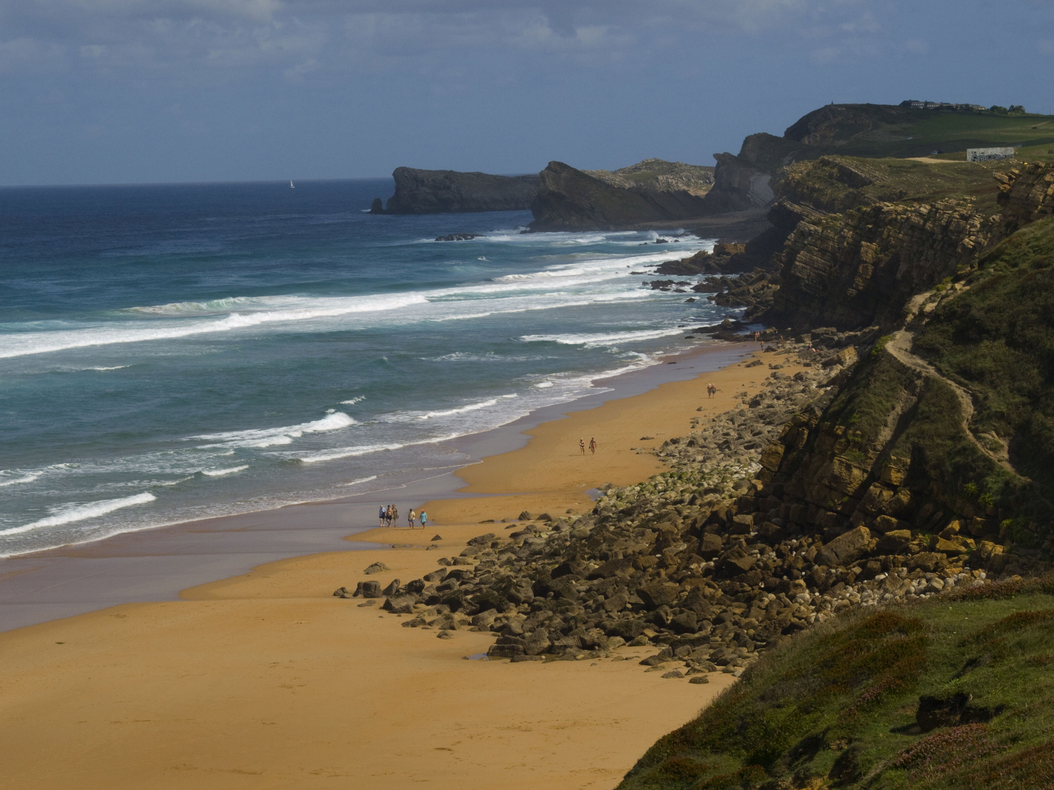 Playa de Canallave o Cobachos, por Zuriñe Martínez