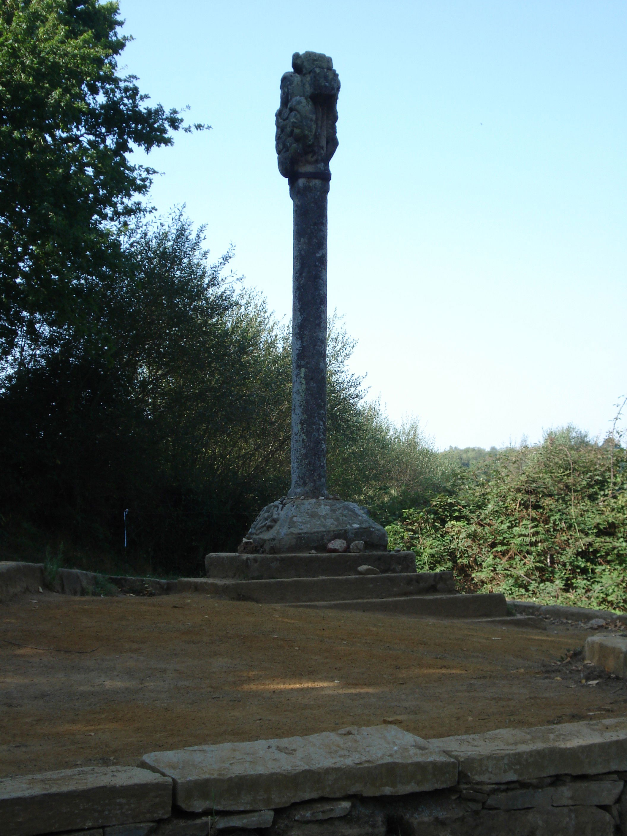 Cruceiro de Ligonde, por Marilo Marb