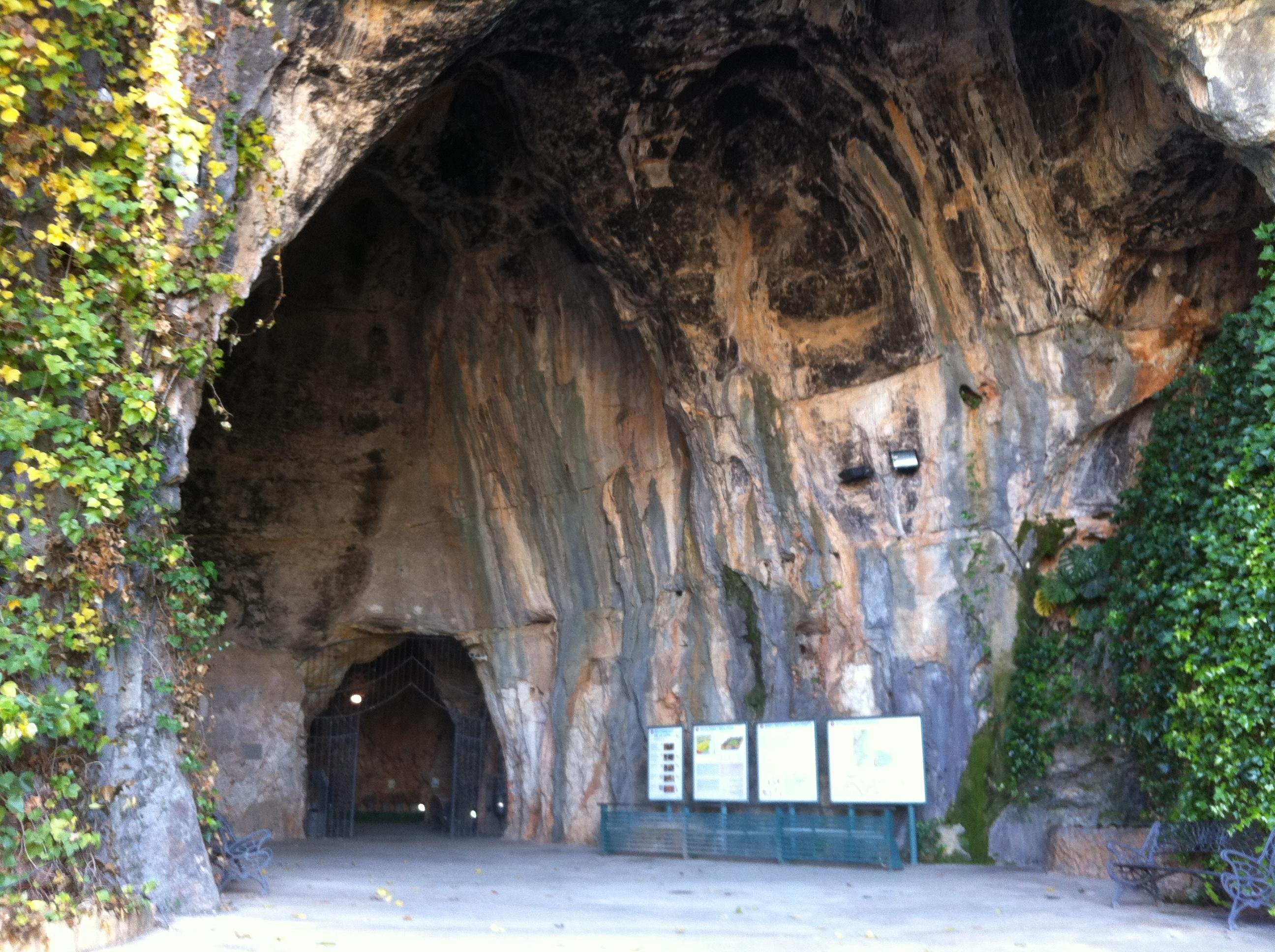 Enriquecimiento Salto desinfectar Cueva De Las Calaveras en Benidoleig: 8 opiniones y 28 fotos