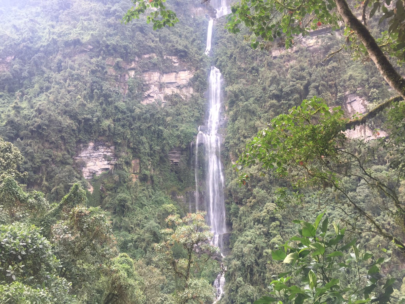 Cascada La Chorrera, por Peter Popal