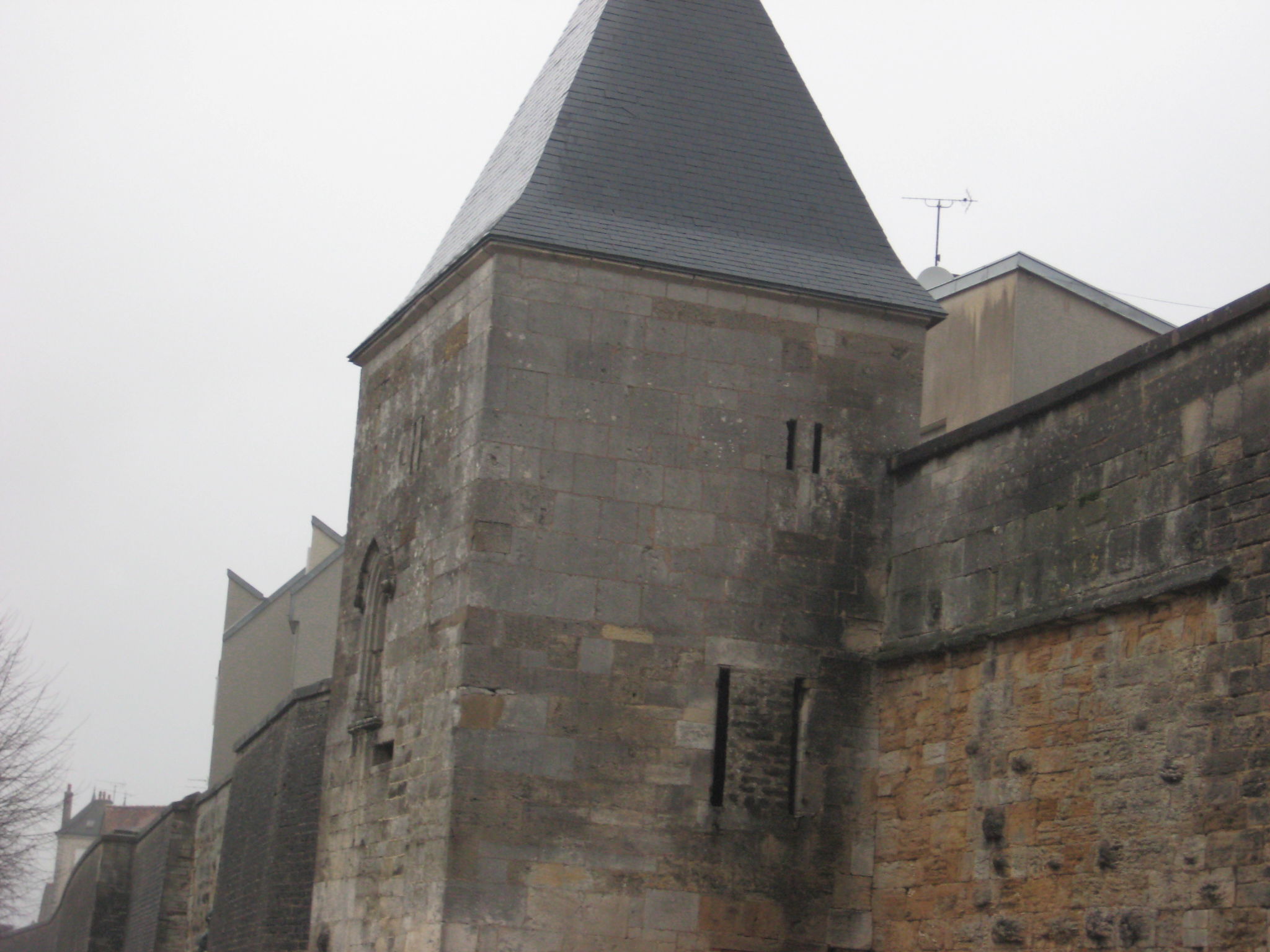 Torre Saint Didier, por létii