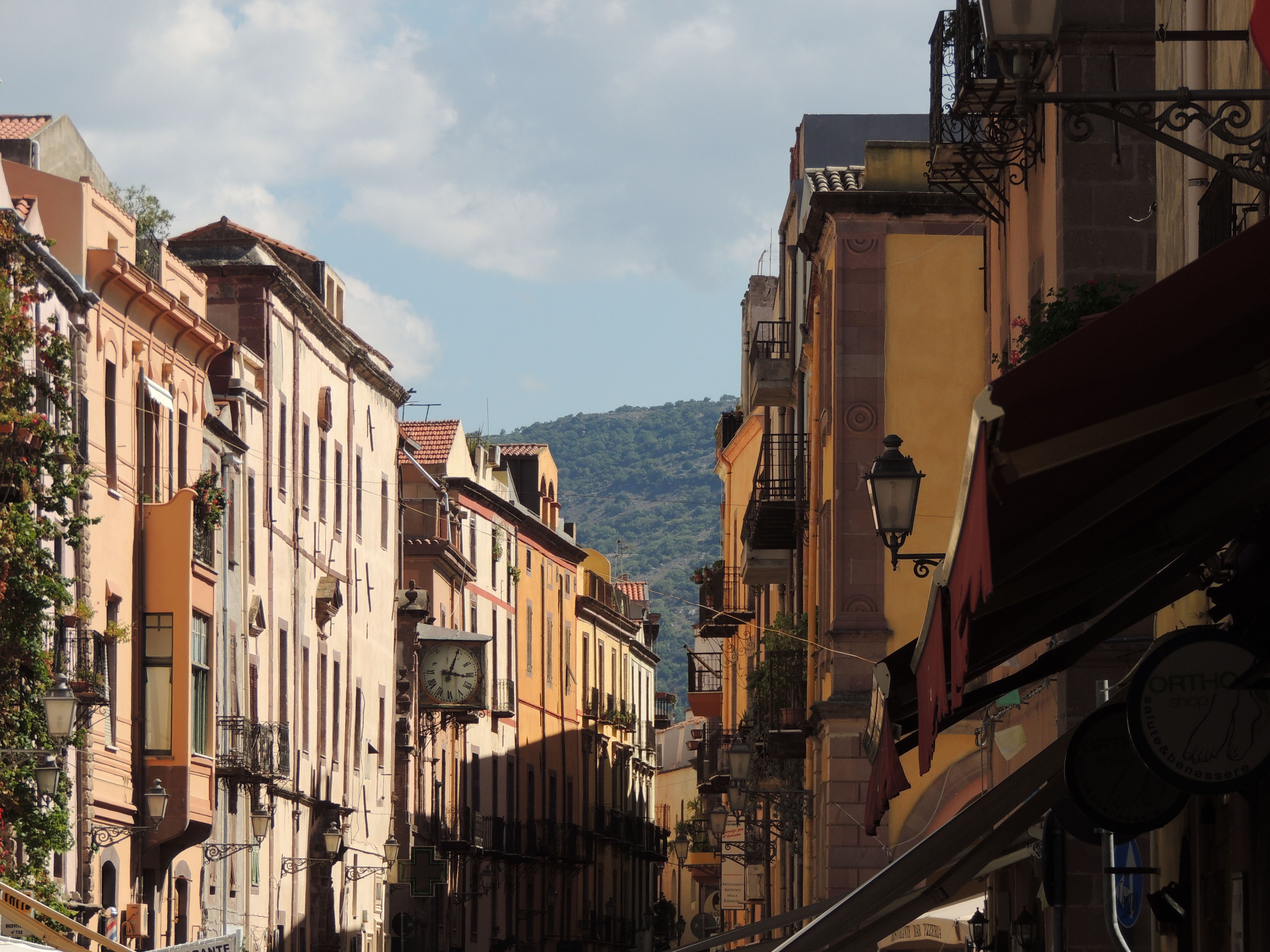 Corso Vittorio Emanuele, por Dónde vamos Eva