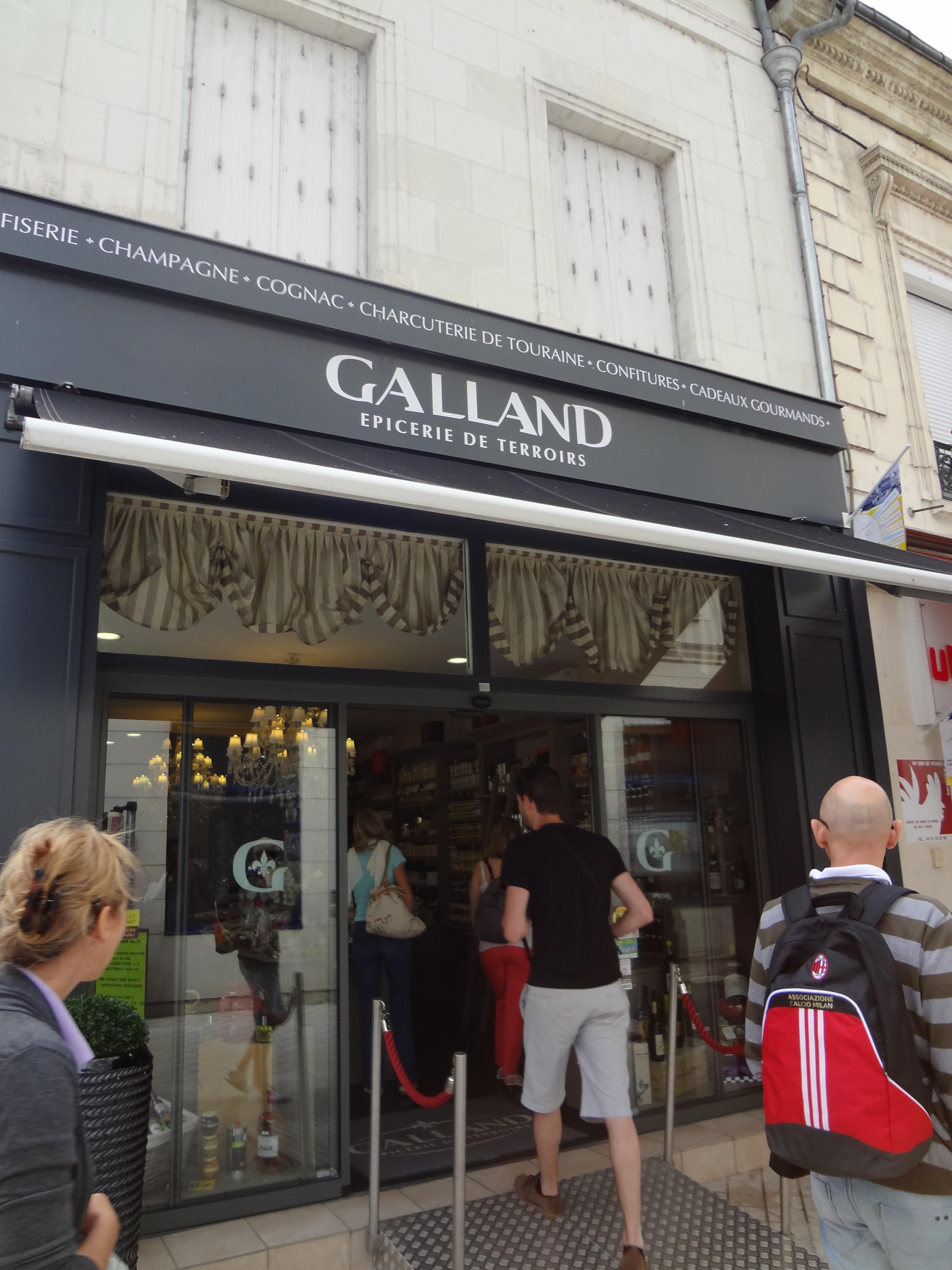 Galland, por Coline