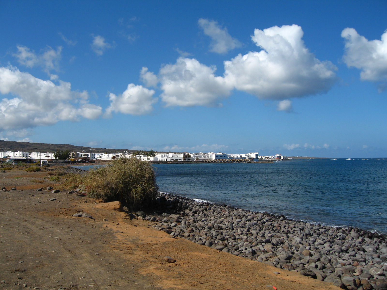 Playas de Orzola y Arrieta, por guanche