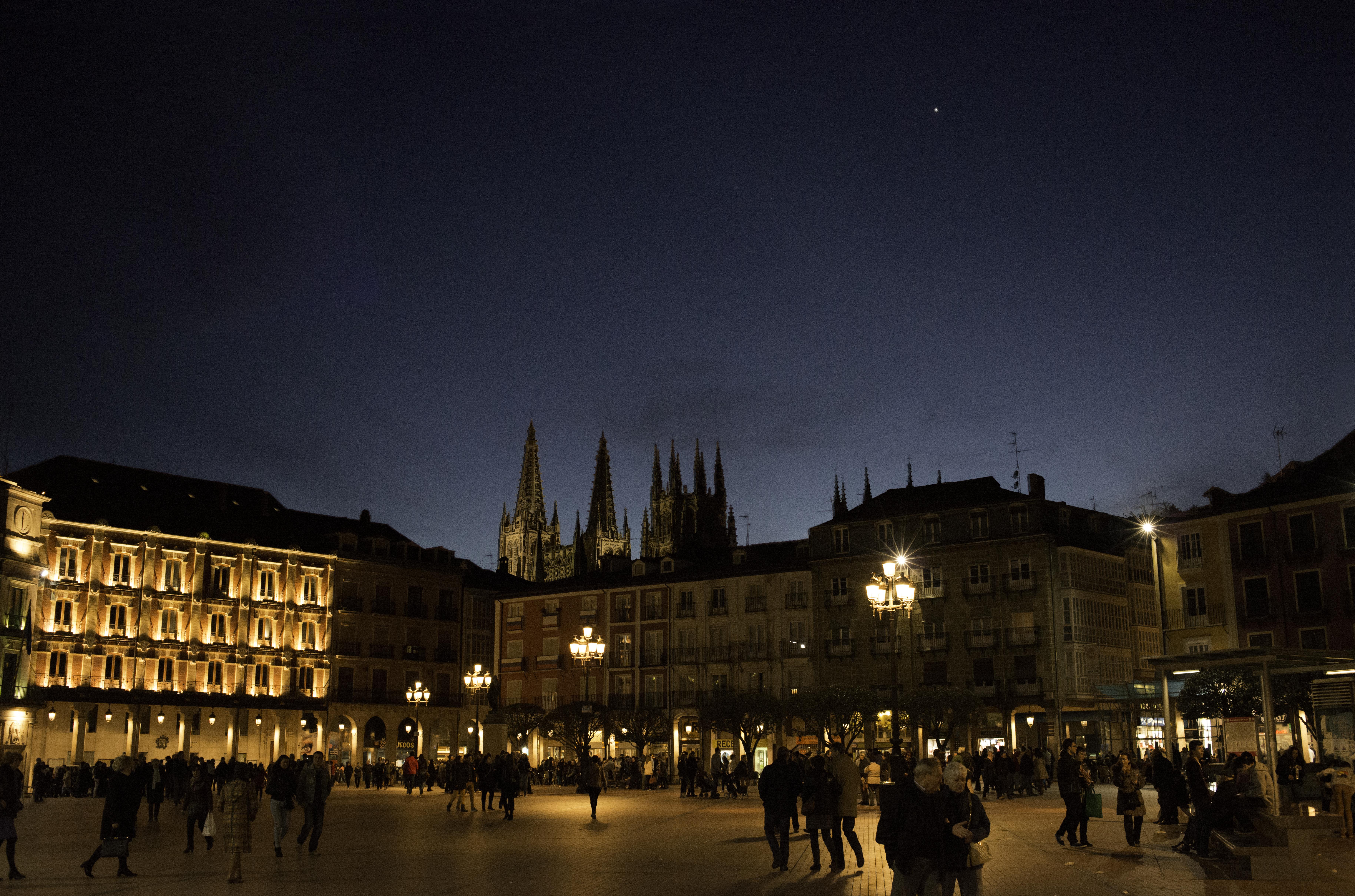 Plazas en Burgos que cautivan: un recorrido por su encanto y historia