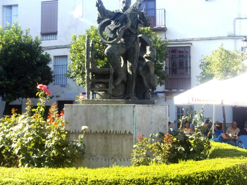 Monumento a Enrique Morante, por El Viajero