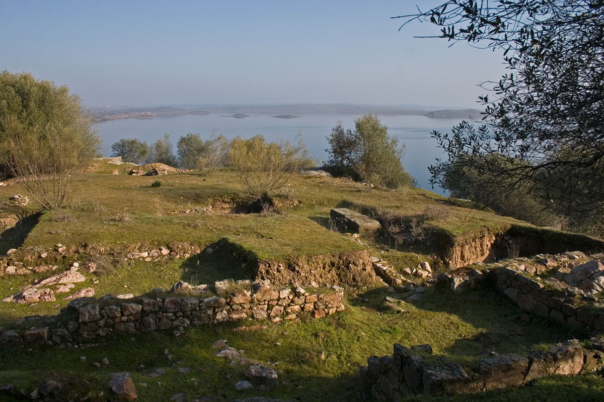 Ruinas prerromanas de Lacimurga, por Compartodromo