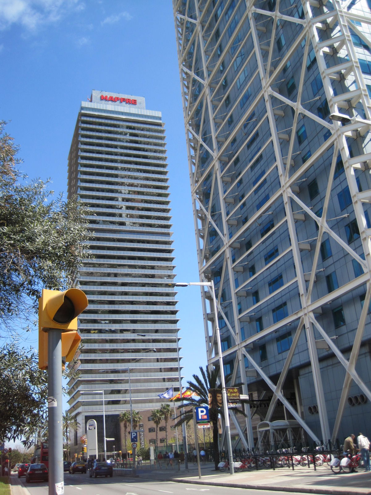 La Torre Mapfre, por margsand
