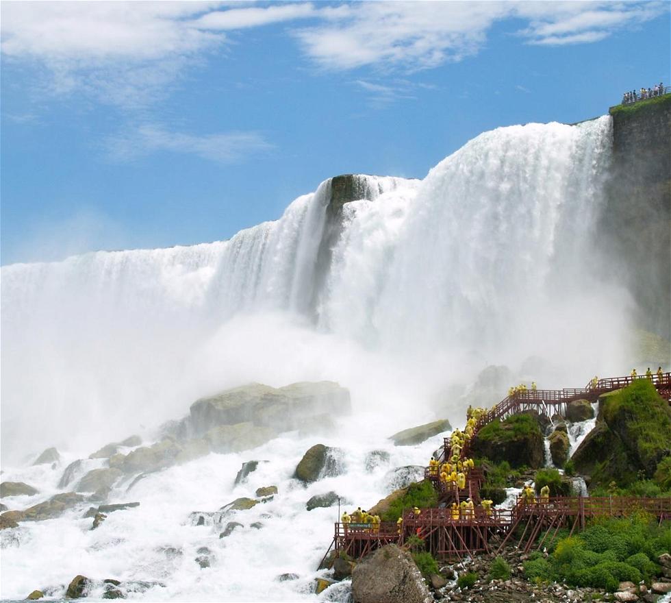 Водопад онтарио. Ниагарский водопад Онтарио. Ниагарский водопад ресторан. Ниагарский водопад цветок. Ниагарский водопад красивое фото.