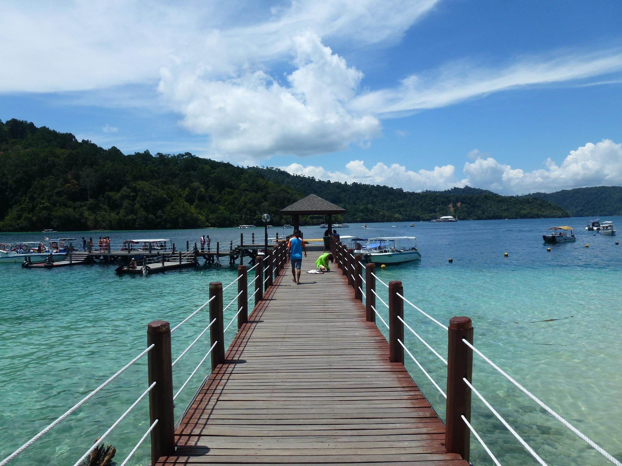 Muelle de Sapi Island, por Mi Aventura Viajando