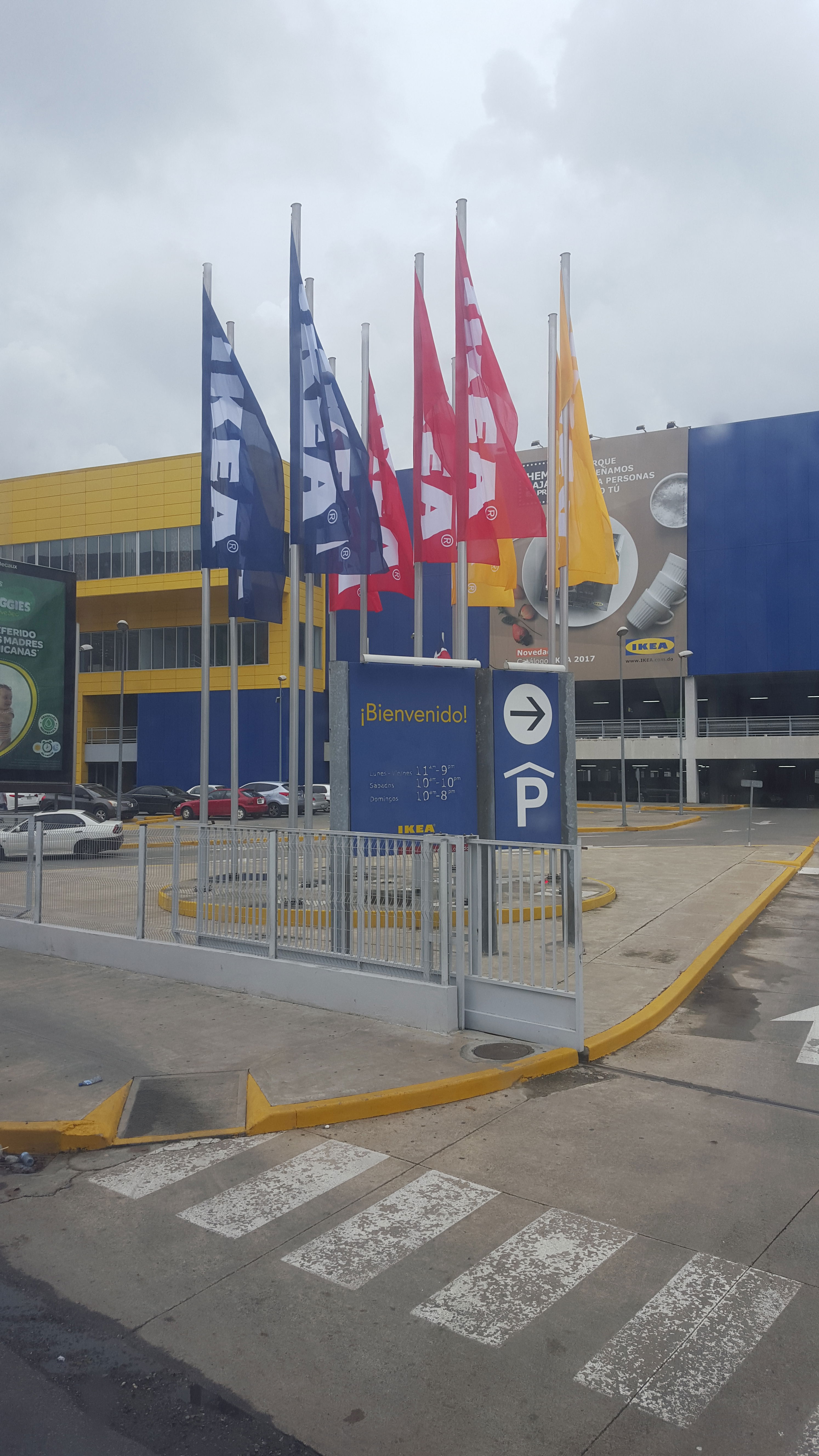 IKEA - Santo Domingo, por ramon  taveras