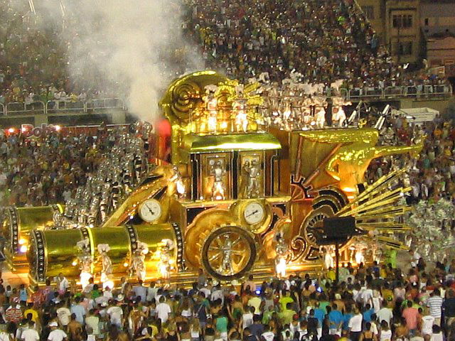 Desfile de Escola de Samba, por Fernanda C. de Souza