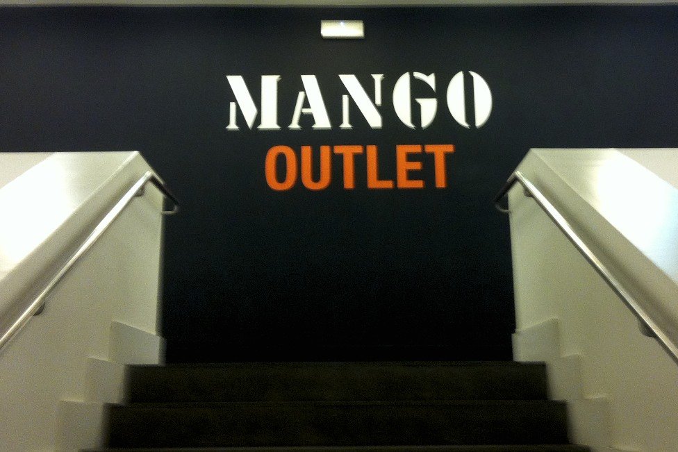 llegada fractura fantasma Mango Outlet en Madrid: 1 opiniones y 5 fotos