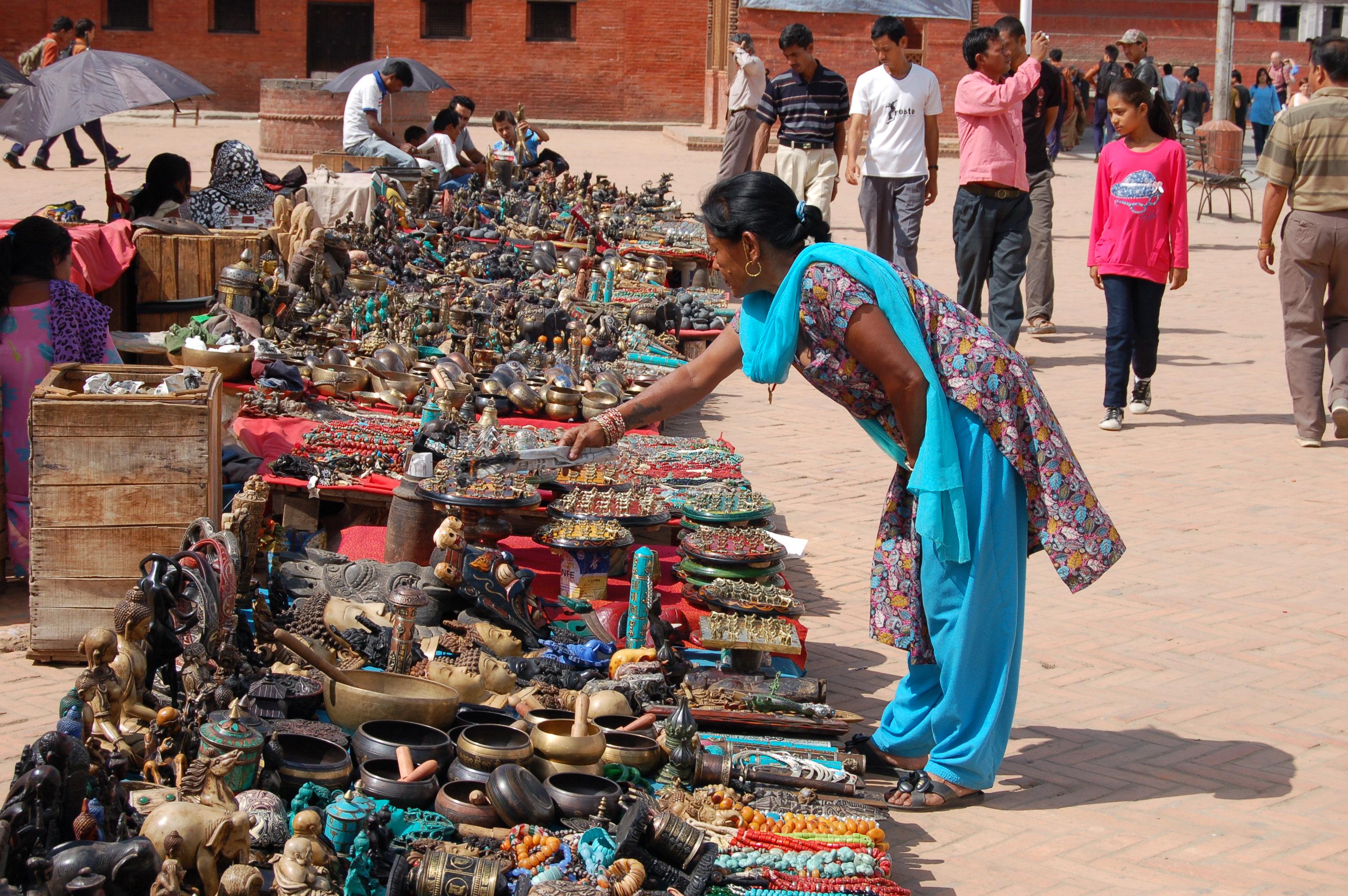 Descubre los vibrantes mercados de Kathmandu y su encanto cultural