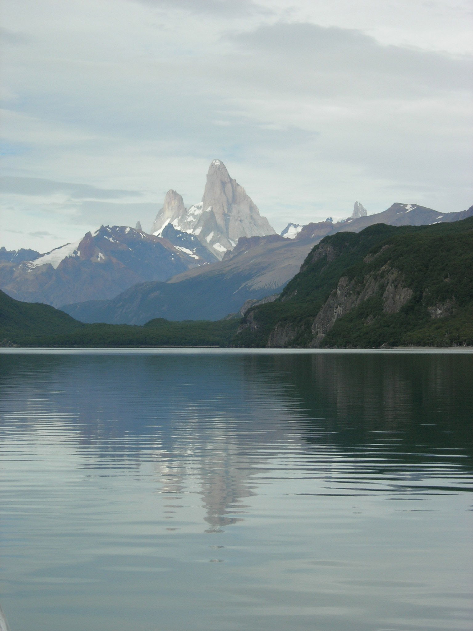 Lago del Desierto, por Diego Ariel Vega