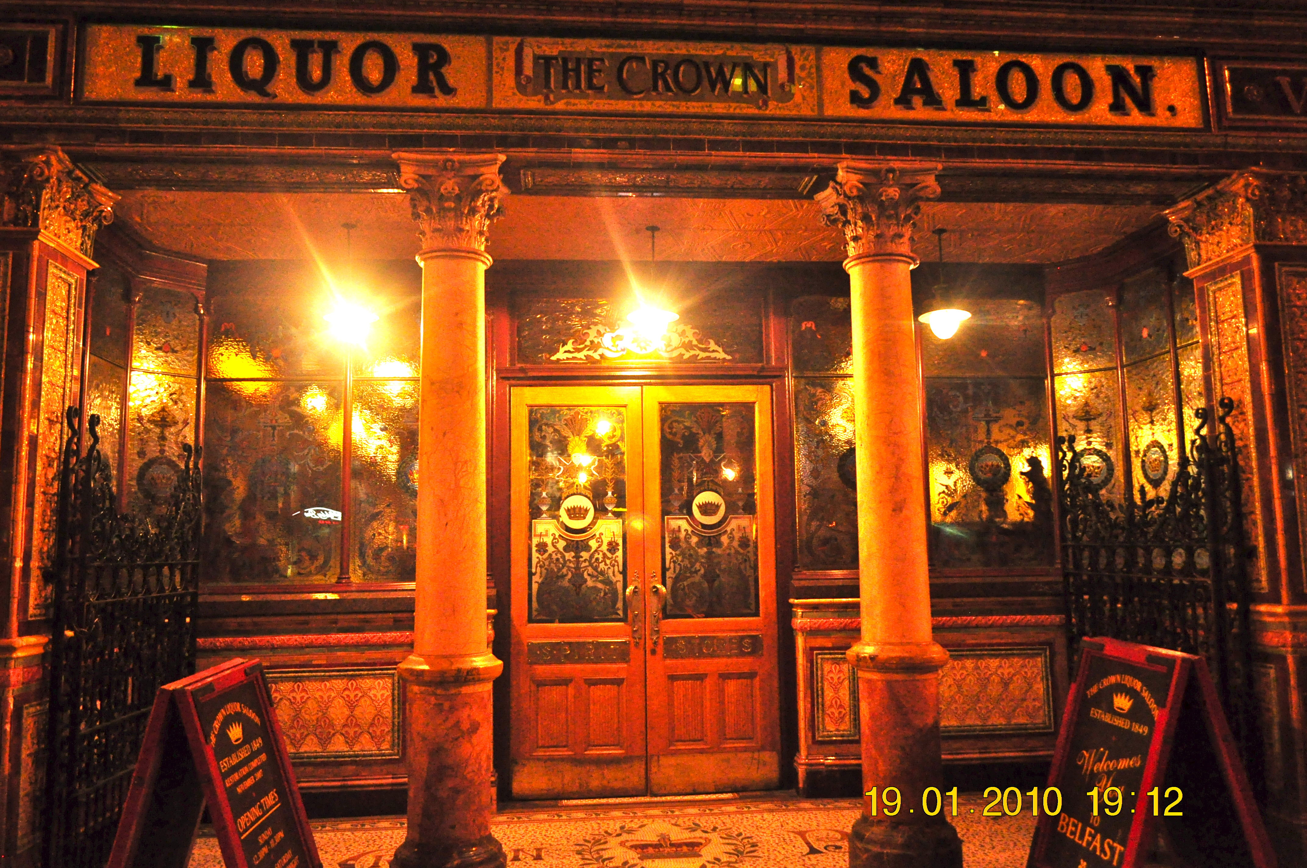 The Crown Liquor Saloon, por martin susel