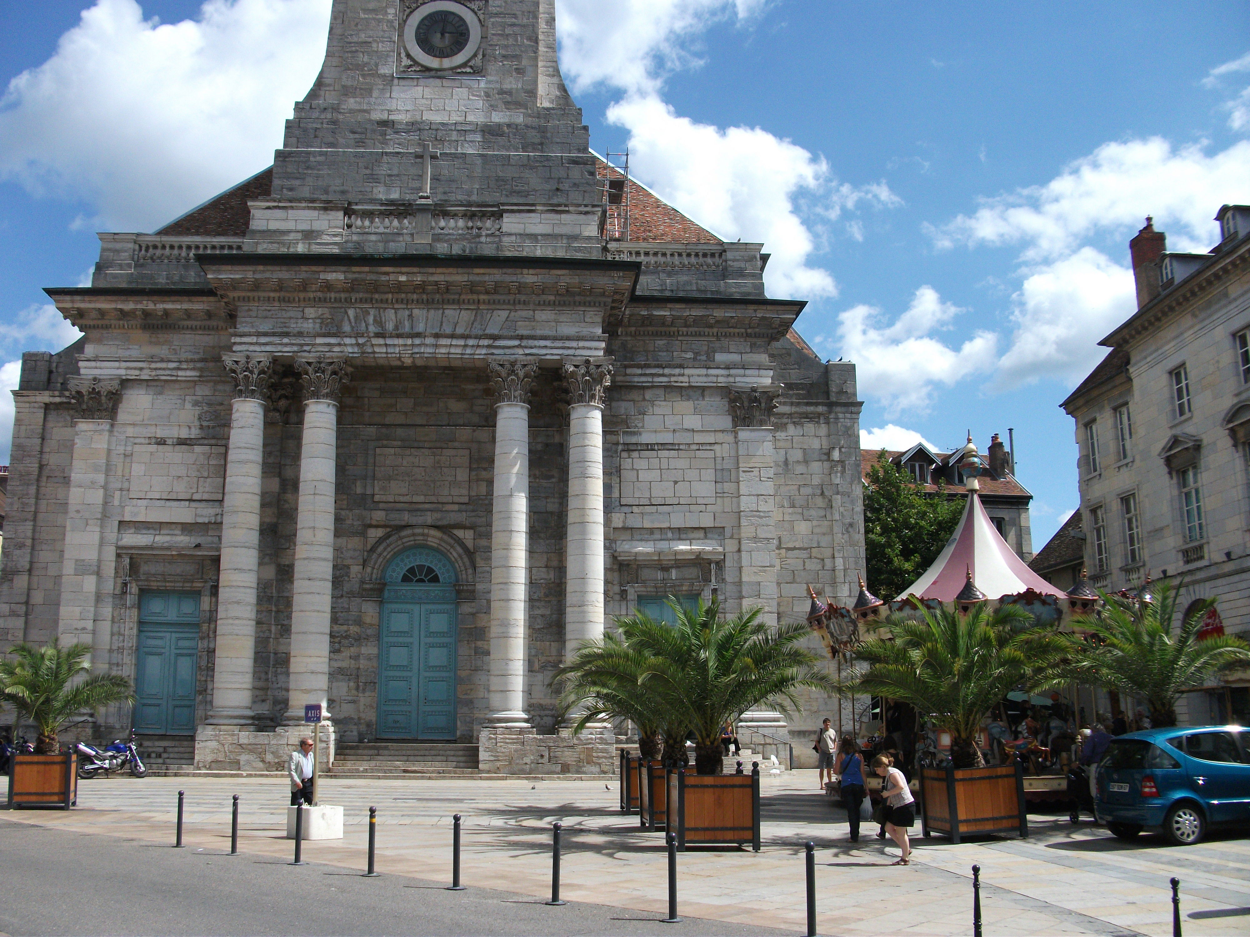 Iglesia Saint Pierre, por Thomas Chabod